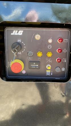jlg_260_mrt lower controls