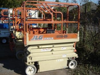 JLG 1932 Electric Compact Scissor Lift