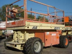 JLG 25RTS 4X4 Rough Terrain Scissor Lift