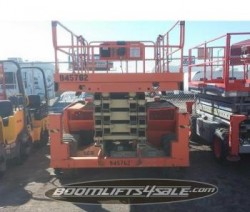 JLG 4394 SCISSOR LIFT