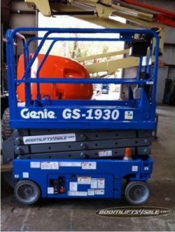 Genie 1930 Scissor Lifts *REFURBISHED